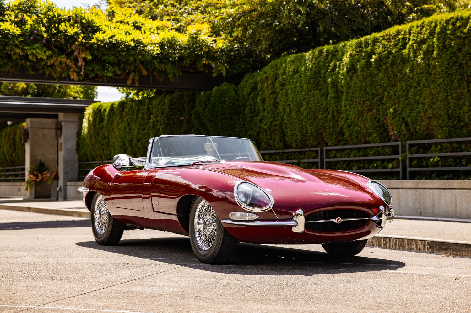 1961 Jaguar E-Type Series 1 3.8L Roadster Numbers-Matching, JDHT